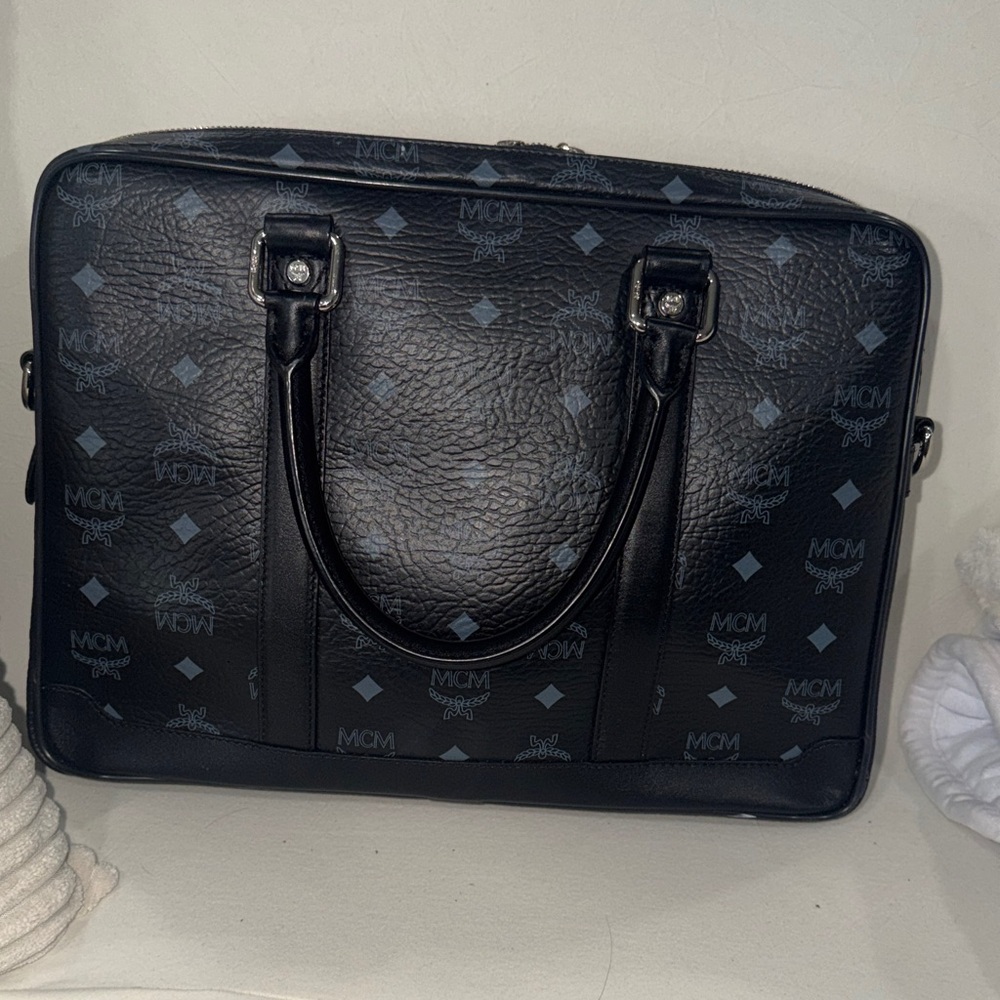 MCM Visetos Black Messenger Bag - Picture 3 of 8